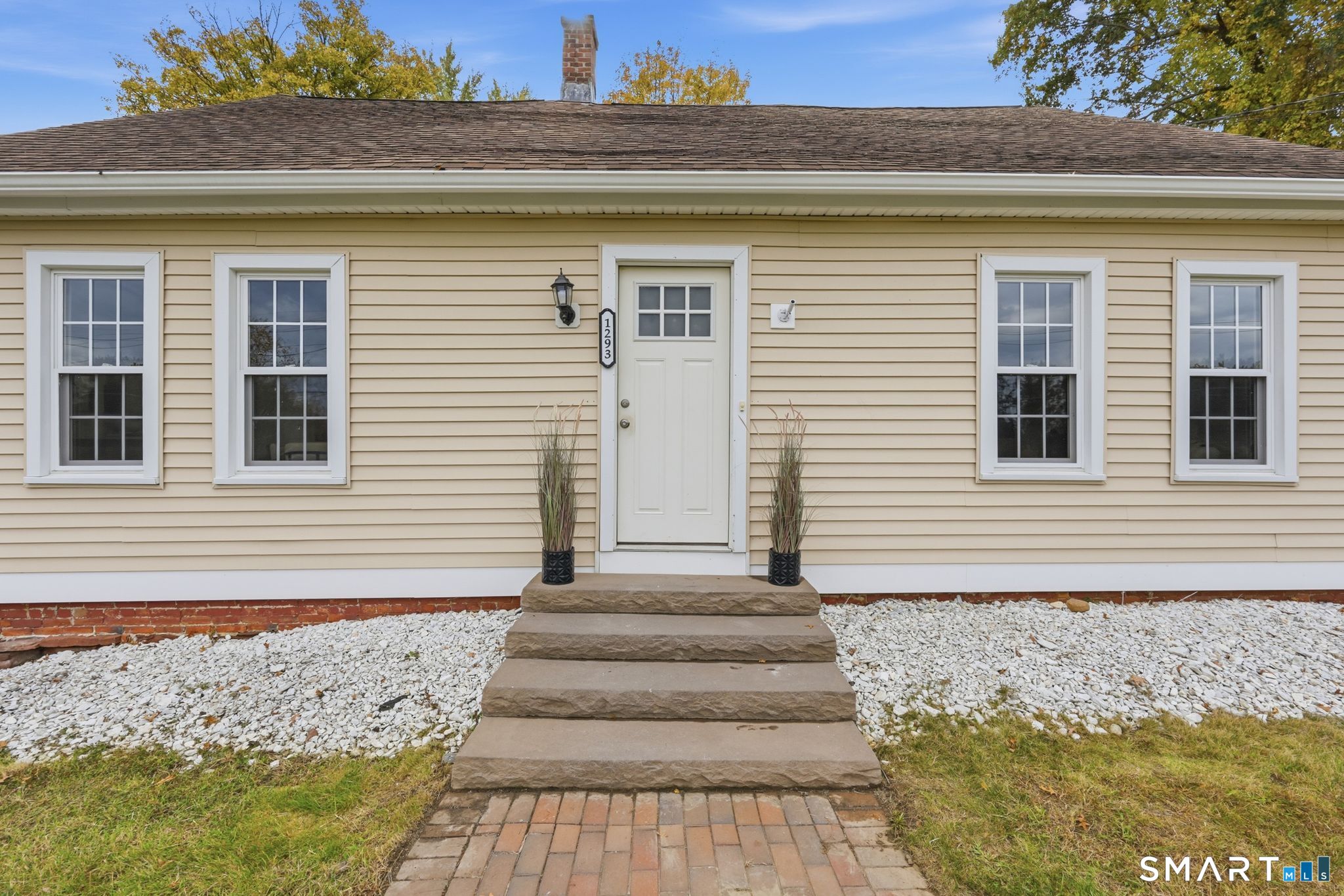 1293 River Boulevard Suffield CT 06078