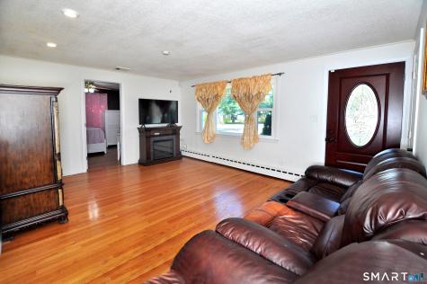 234 South Elm Street Windsor Locks CT 06096