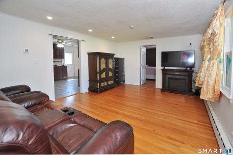 234 South Elm Street Windsor Locks CT 06096