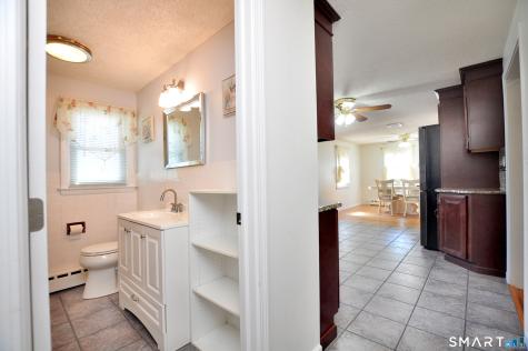 234 South Elm Street Windsor Locks CT 06096