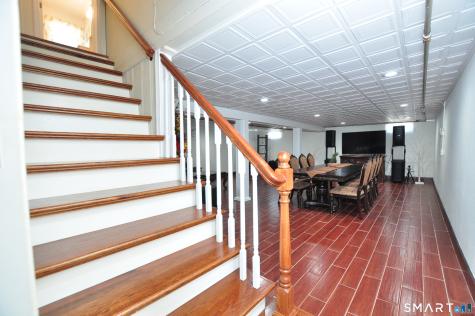 234 South Elm Street Windsor Locks CT 06096