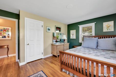 960 Peck Lane Cheshire CT 06410