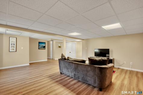960 Peck Lane Cheshire CT 06410