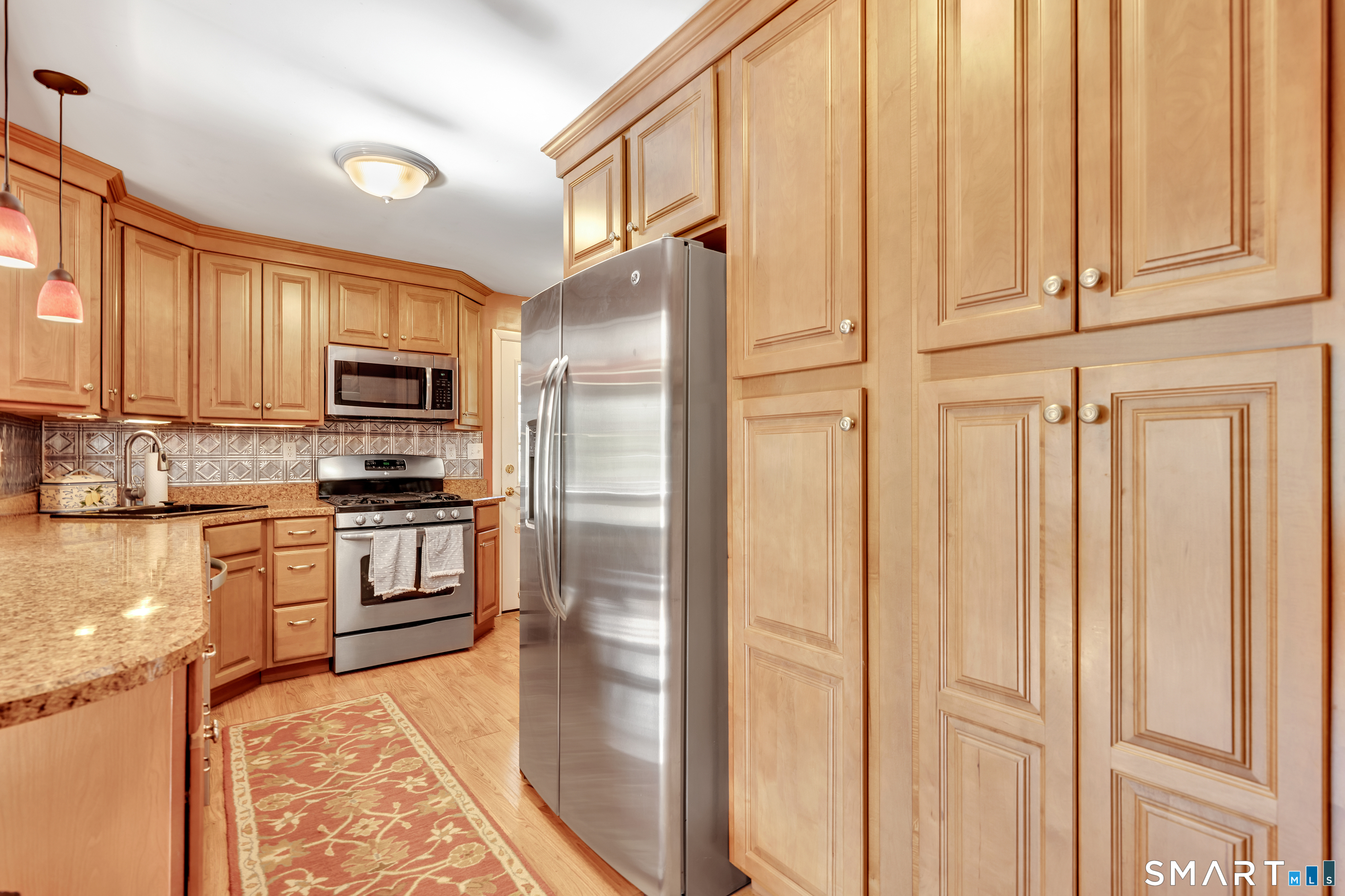 960 Peck Lane Cheshire CT 06410