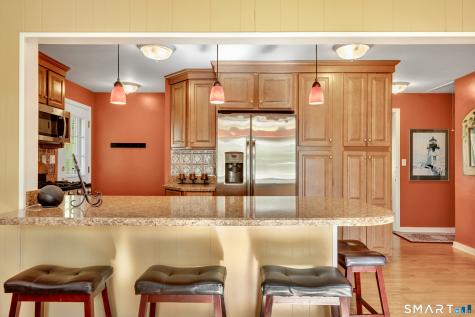 960 Peck Lane Cheshire CT 06410