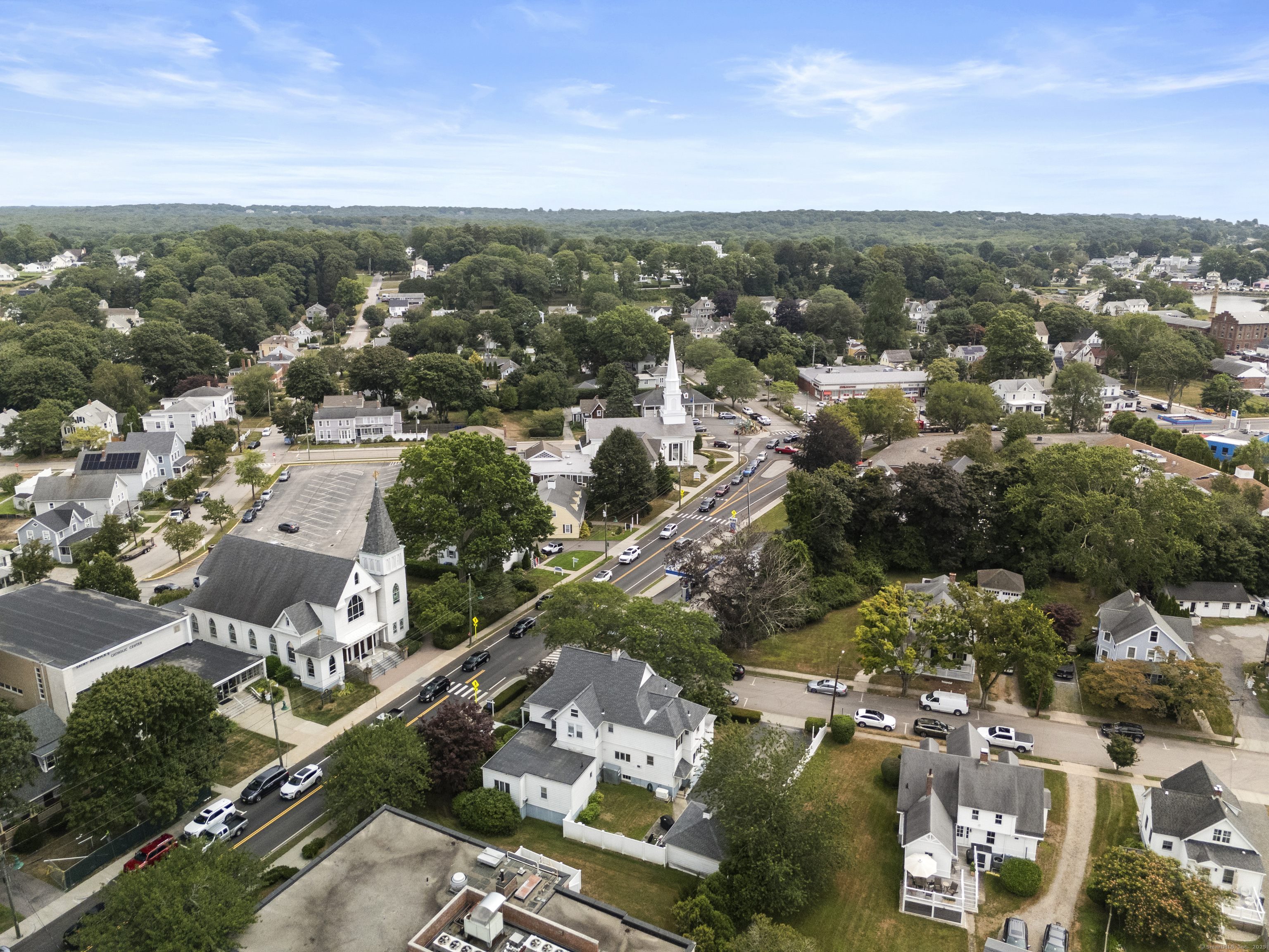 32 East Main Street Stonington CT 06355