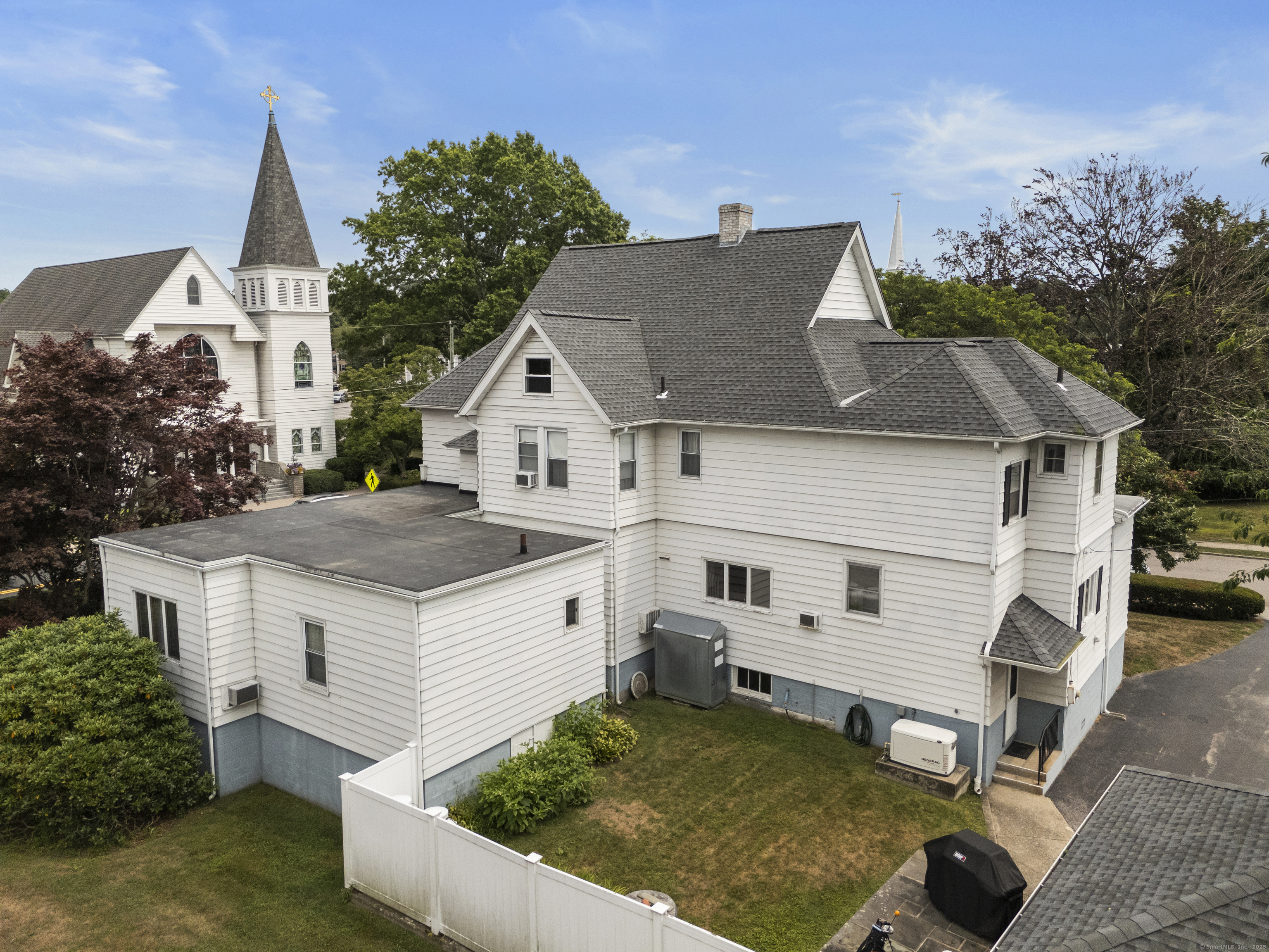 32 East Main Street Stonington CT 06355