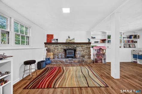 103 Dean Road East Lyme CT 06333