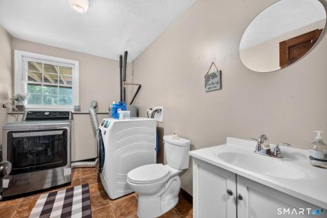 103 Dean Road East Lyme CT 06333