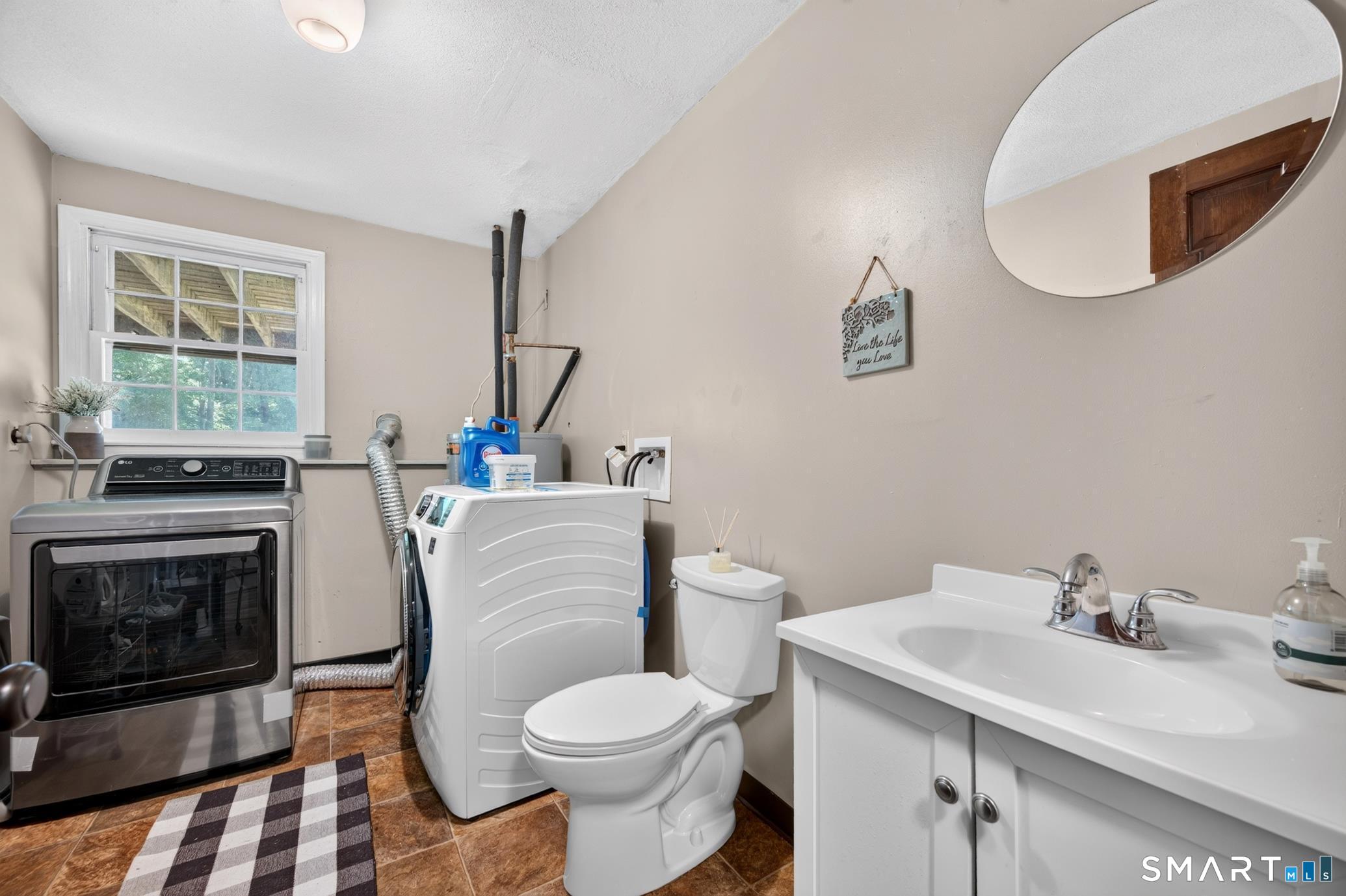 103 Dean Road East Lyme CT 06333