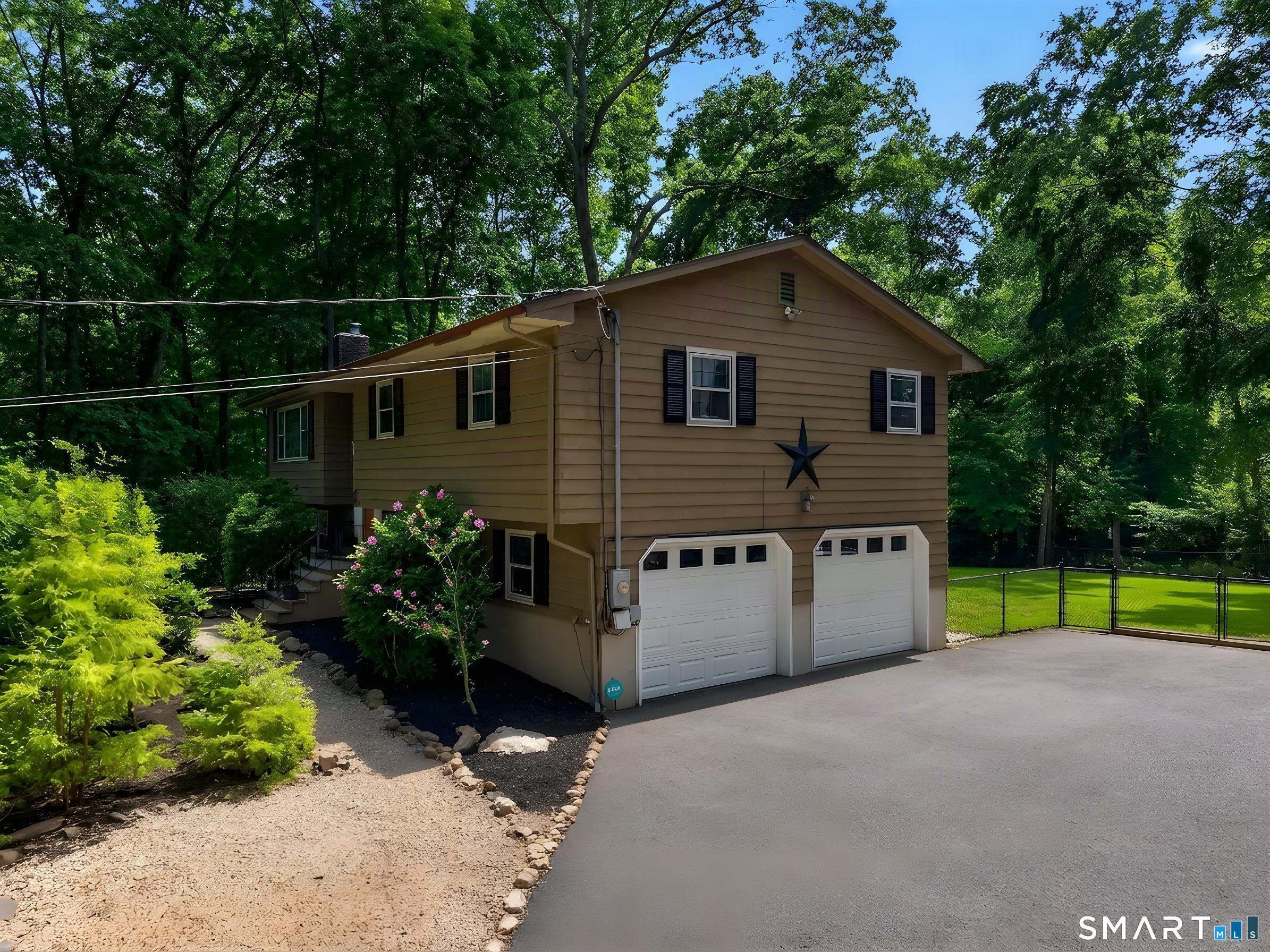 103 Dean Road East Lyme CT 06333