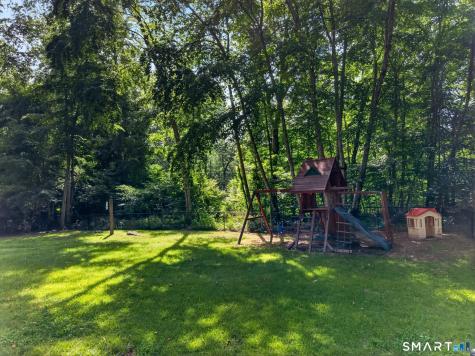 103 Dean Road East Lyme CT 06333