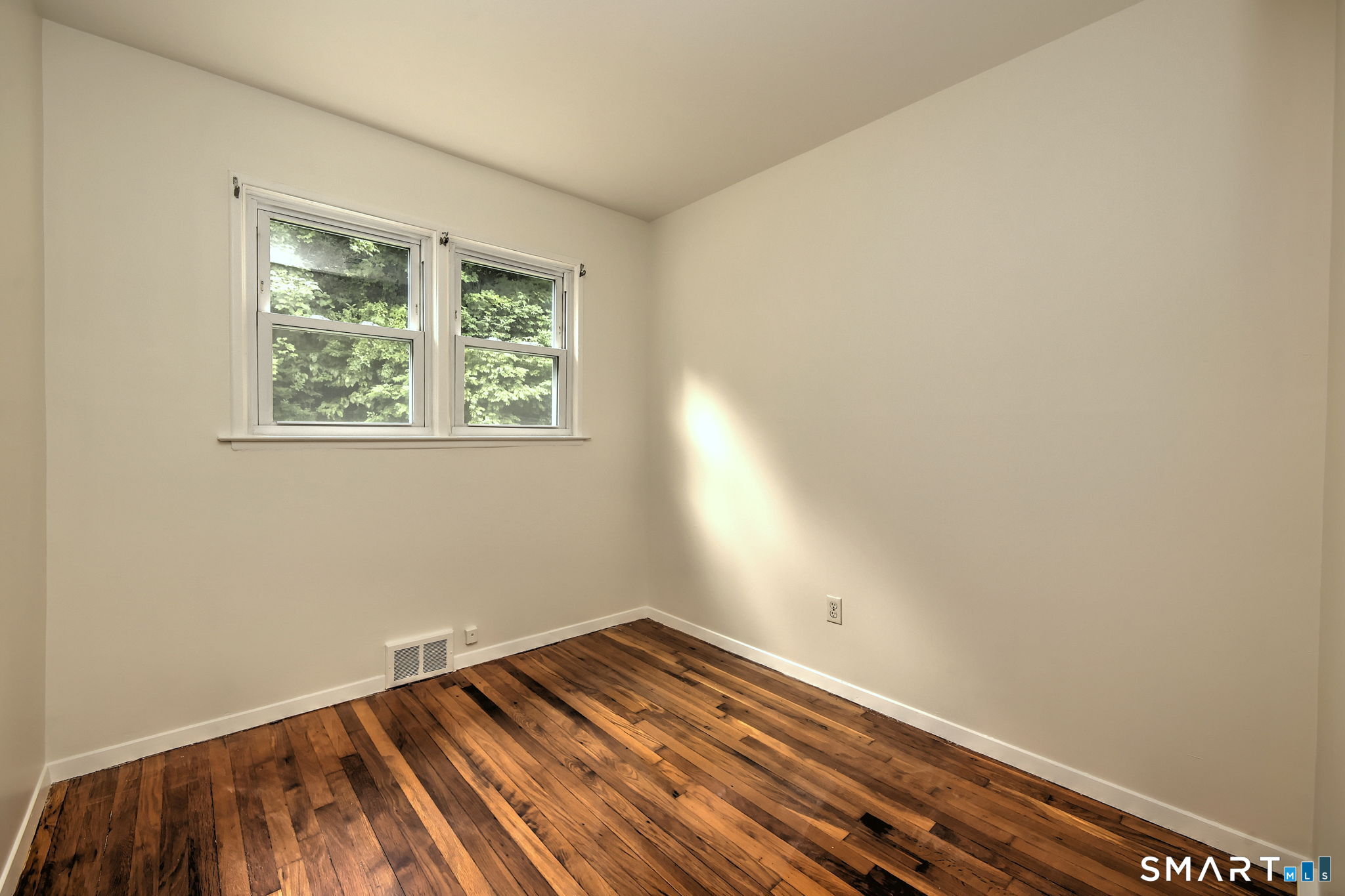 49 Brookdale Road Seymour CT 06483