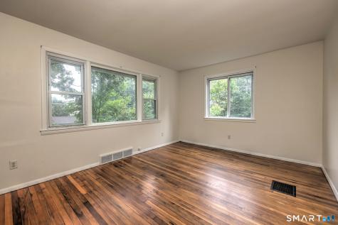 49 Brookdale Road Seymour CT 06483