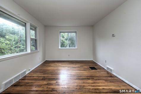 49 Brookdale Road Seymour CT 06483