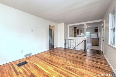 49 Brookdale Road Seymour CT 06483