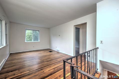 49 Brookdale Road Seymour CT 06483