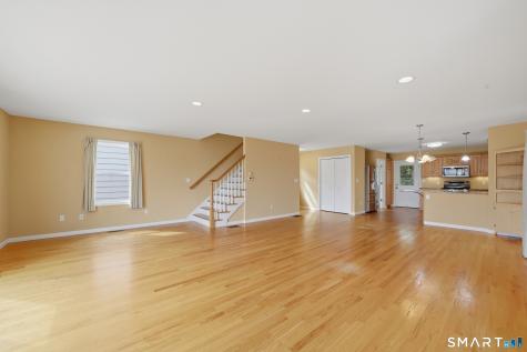 64 Hawthorne Street West Haven CT 06516