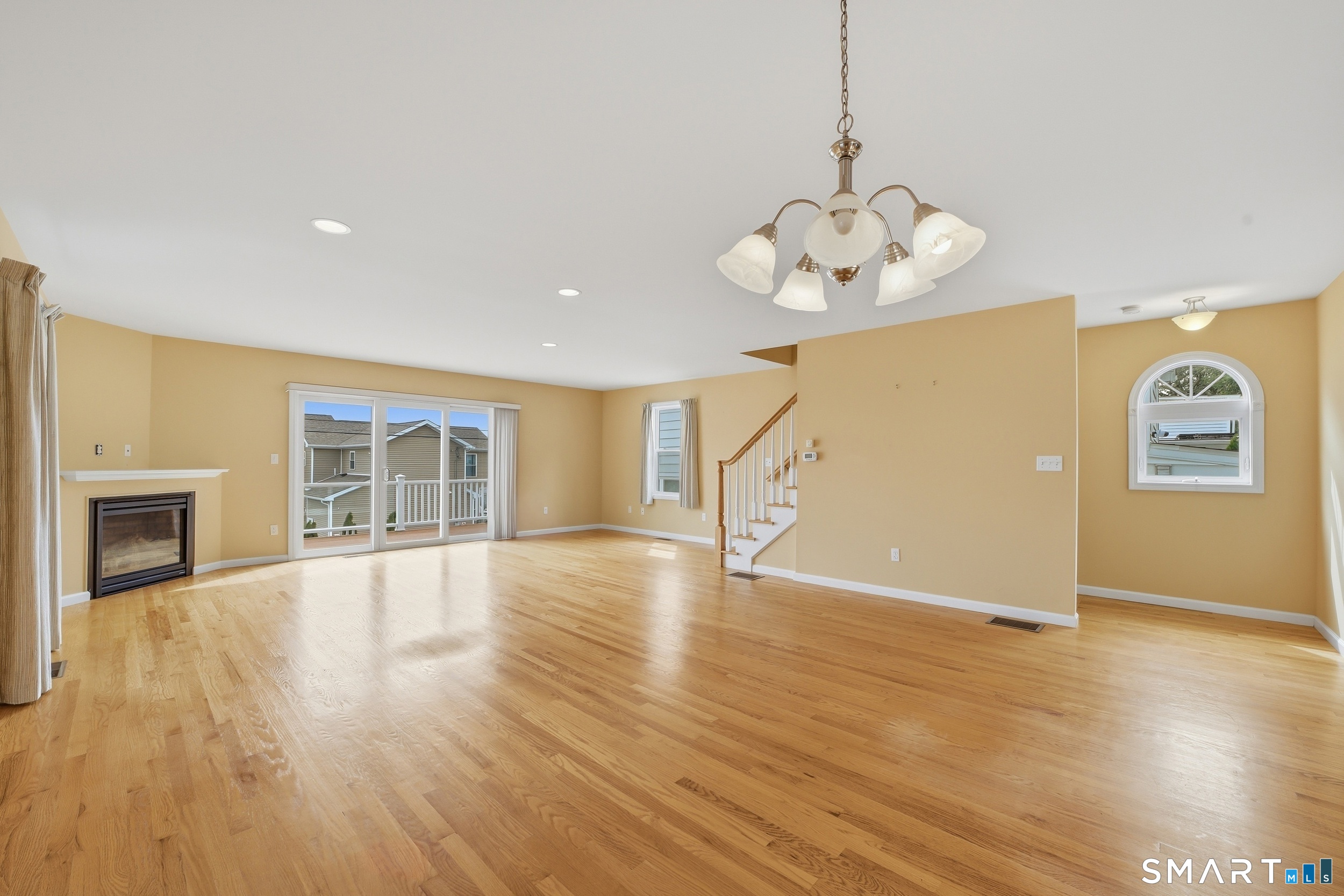 64 Hawthorne Street West Haven CT 06516