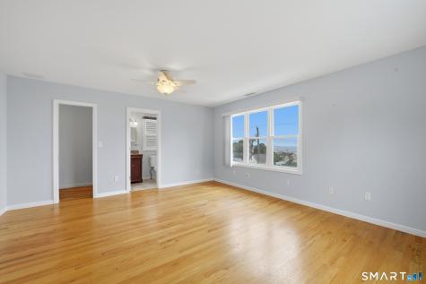 64 Hawthorne Street West Haven CT 06516