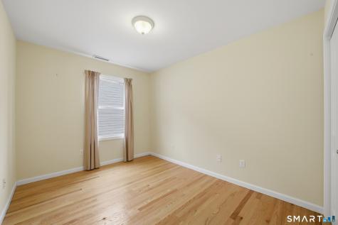 64 Hawthorne Street West Haven CT 06516
