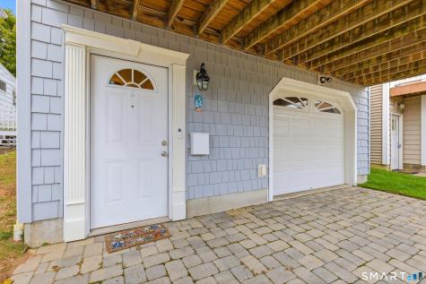 64 Hawthorne Street West Haven CT 06516