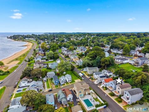 64 Hawthorne Street West Haven CT 06516