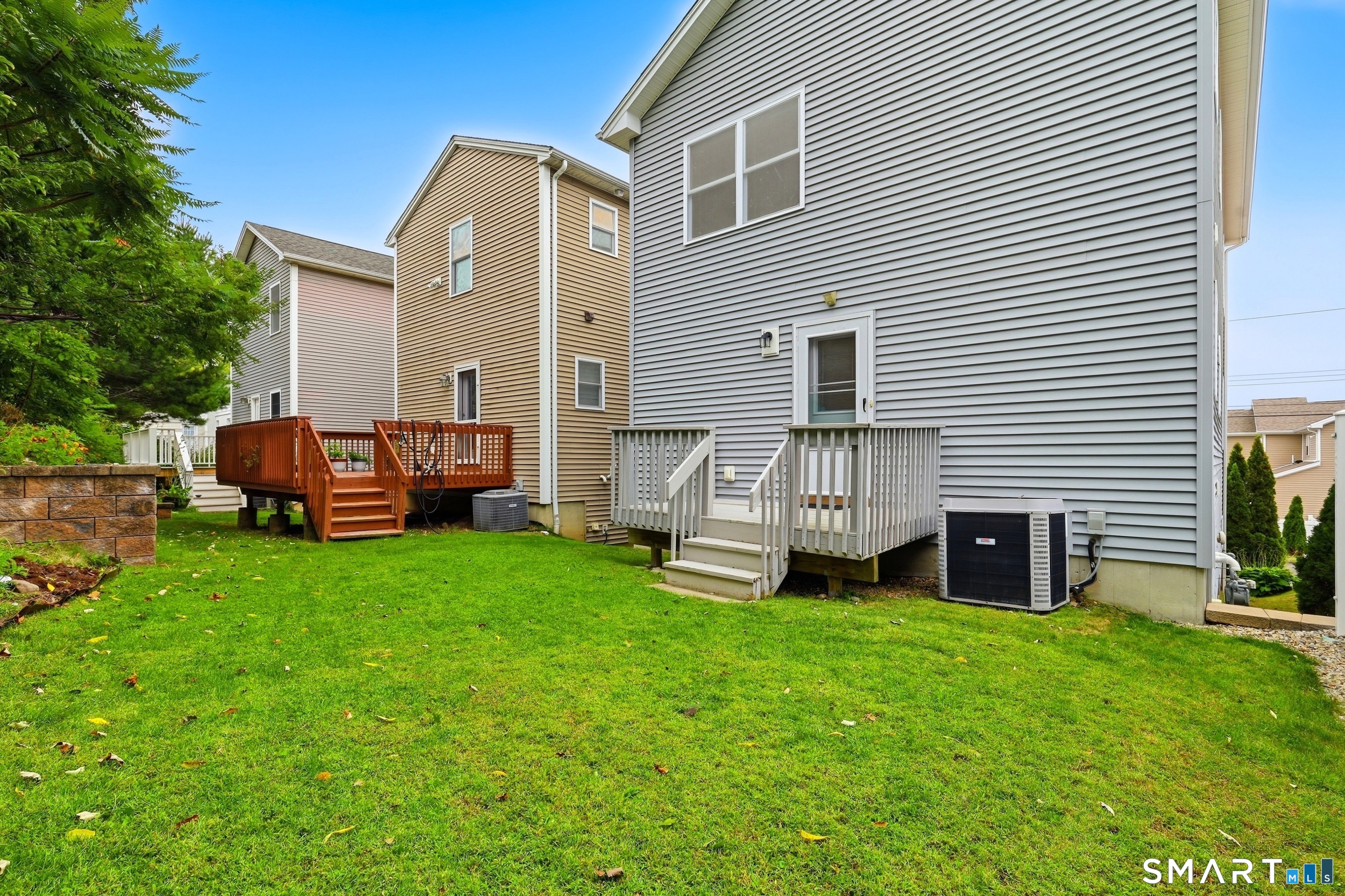64 Hawthorne Street West Haven CT 06516