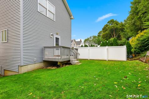 64 Hawthorne Street West Haven CT 06516
