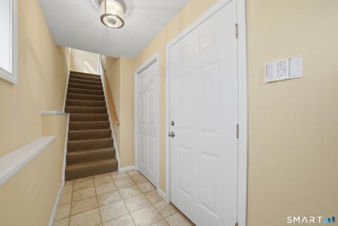 64 Hawthorne Street West Haven CT 06516