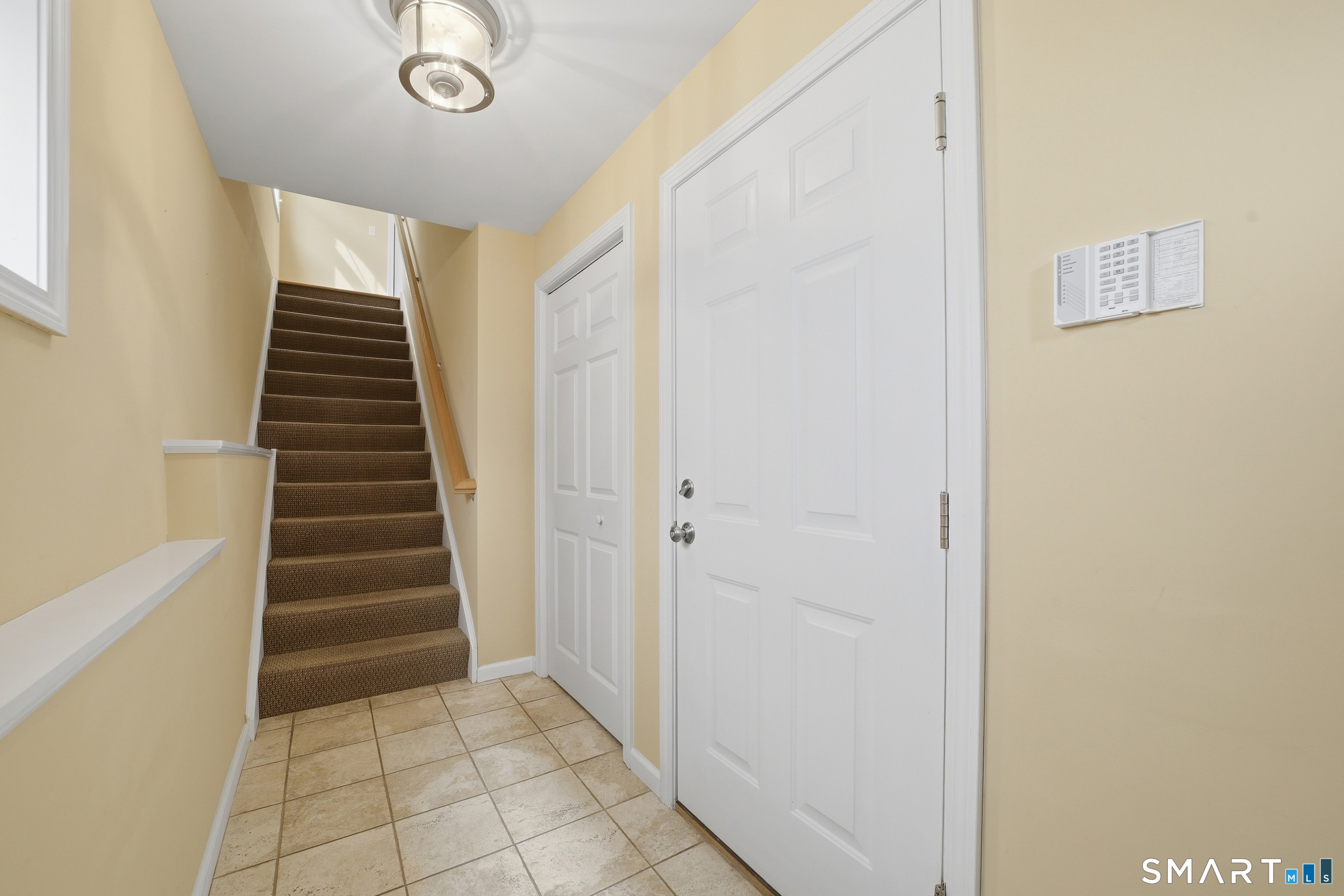64 Hawthorne Street West Haven CT 06516