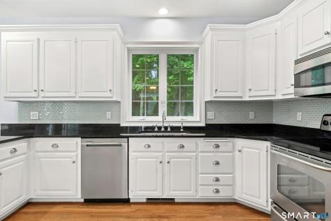 104 West Flat Hill Road Southbury CT 06488