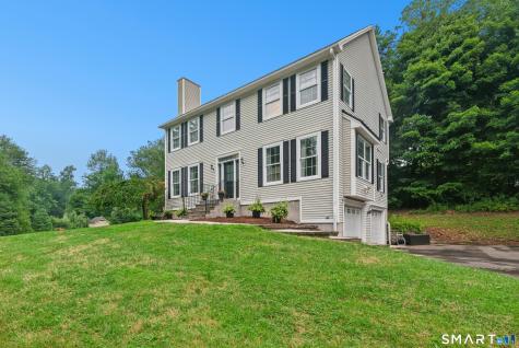 104 West Flat Hill Road Southbury CT 06488