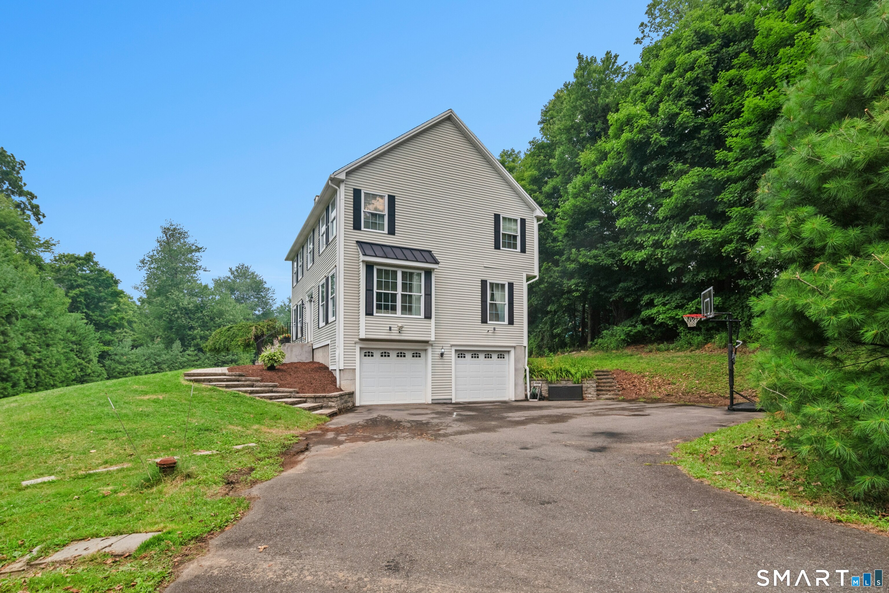 104 West Flat Hill Road Southbury CT 06488