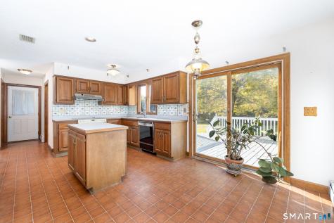 49 Strong Road South Windsor CT 06074