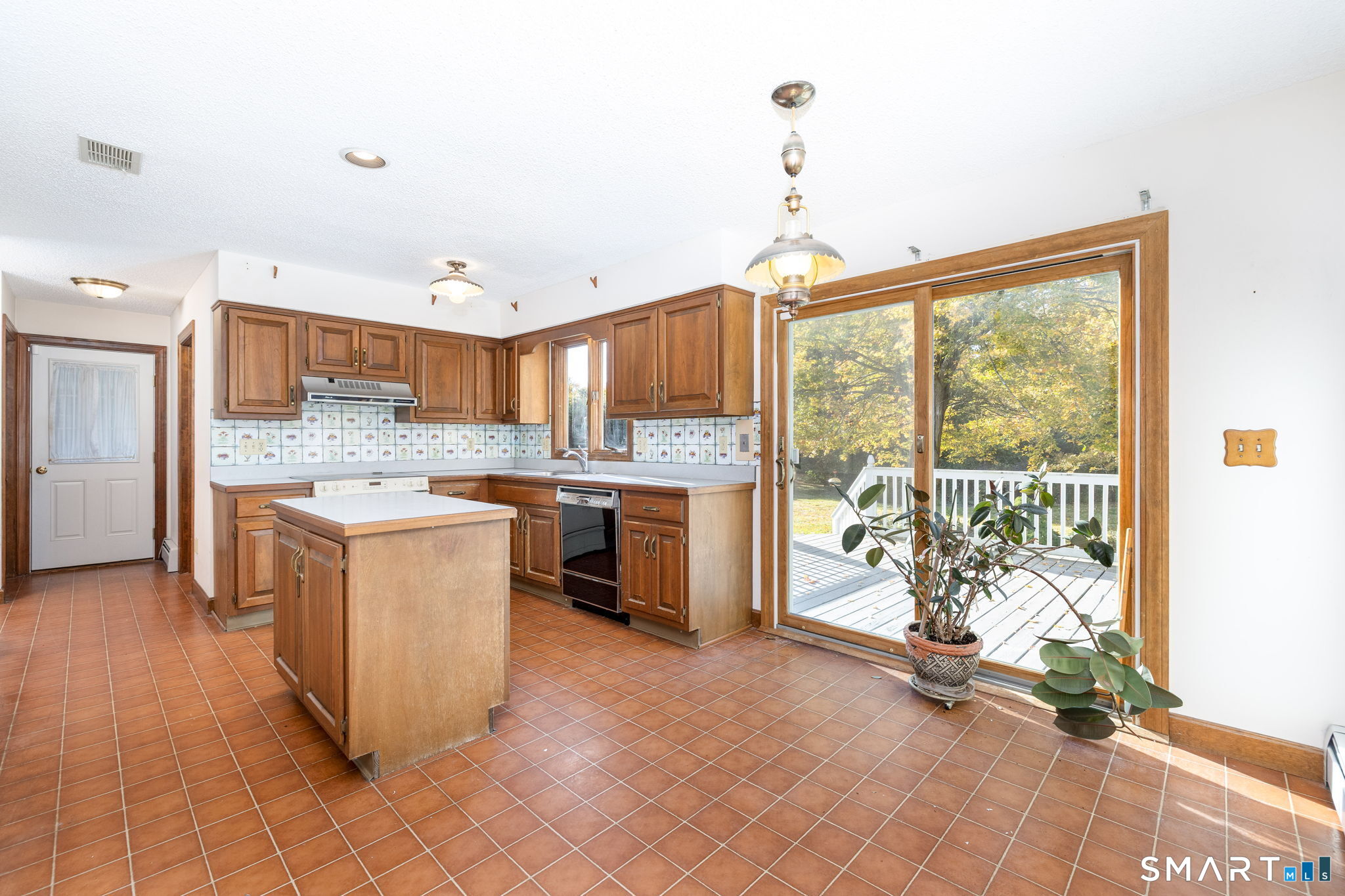 49 Strong Road South Windsor CT 06074