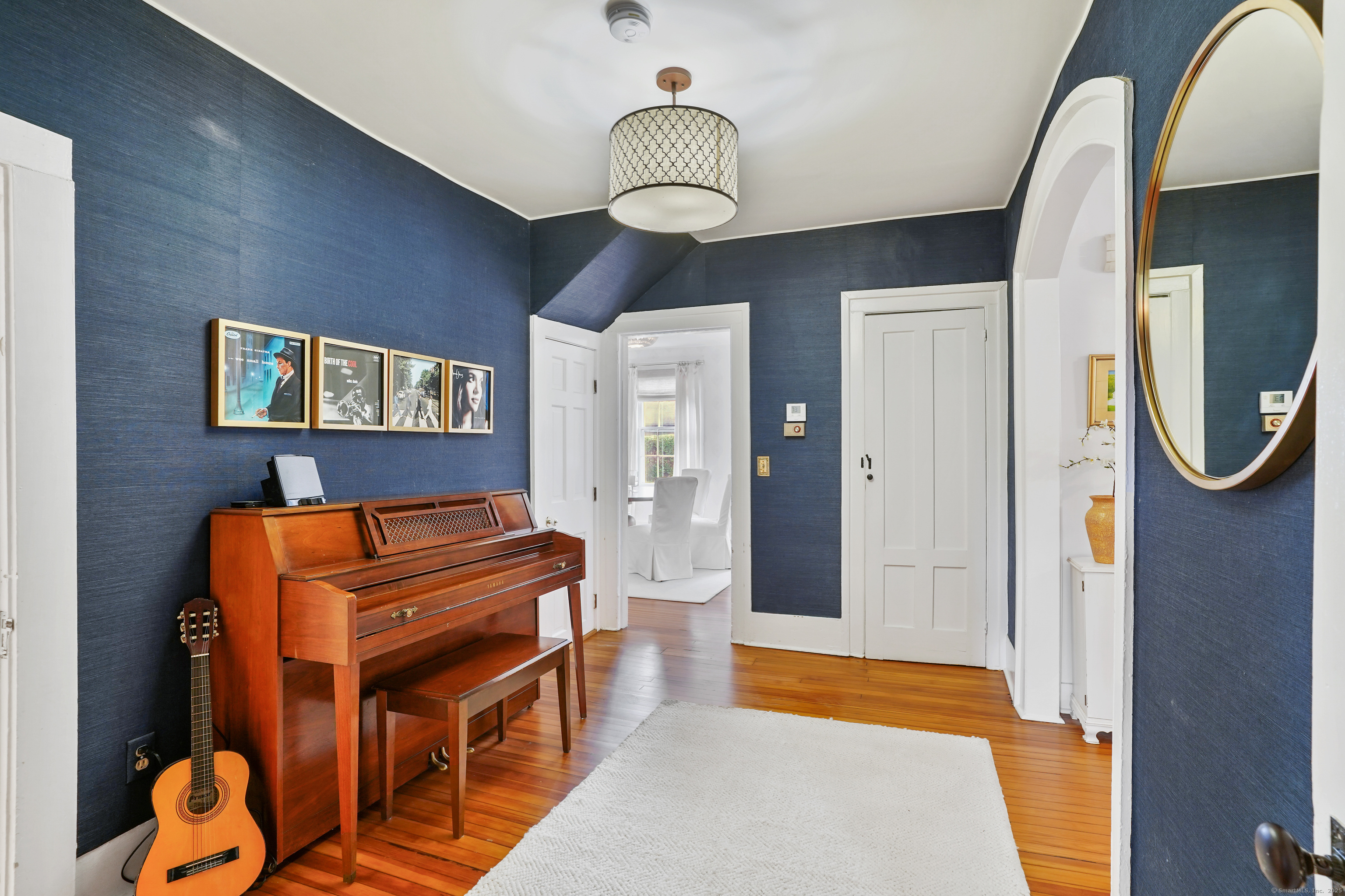 215 Old Post Road Fairfield CT 06824