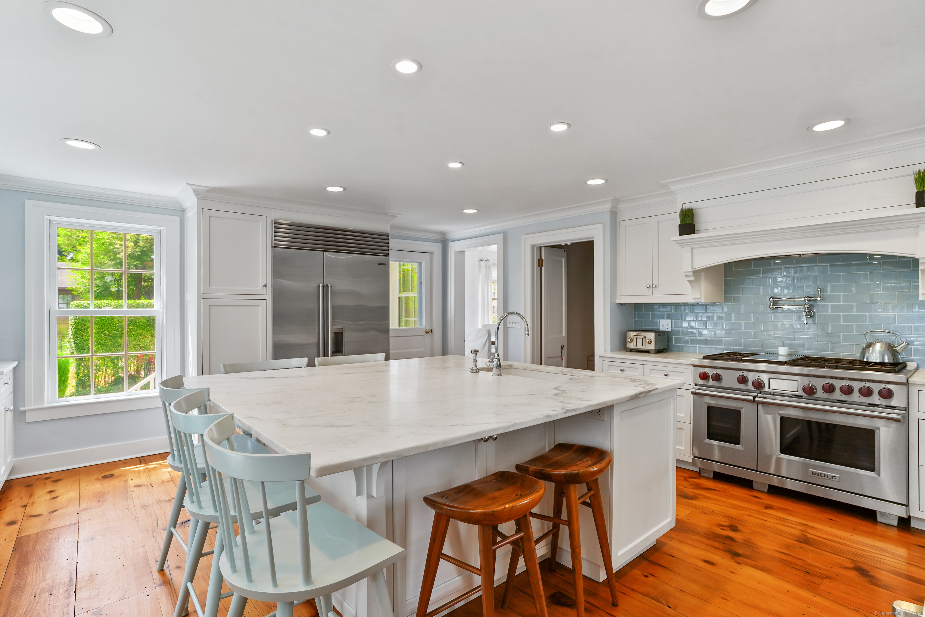 215 Old Post Road Fairfield CT 06824