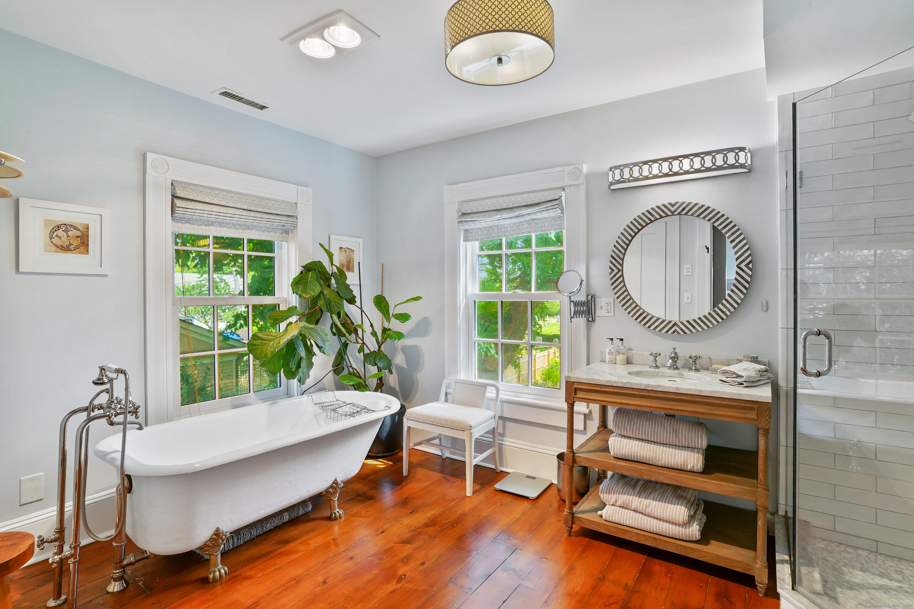 215 Old Post Road Fairfield CT 06824