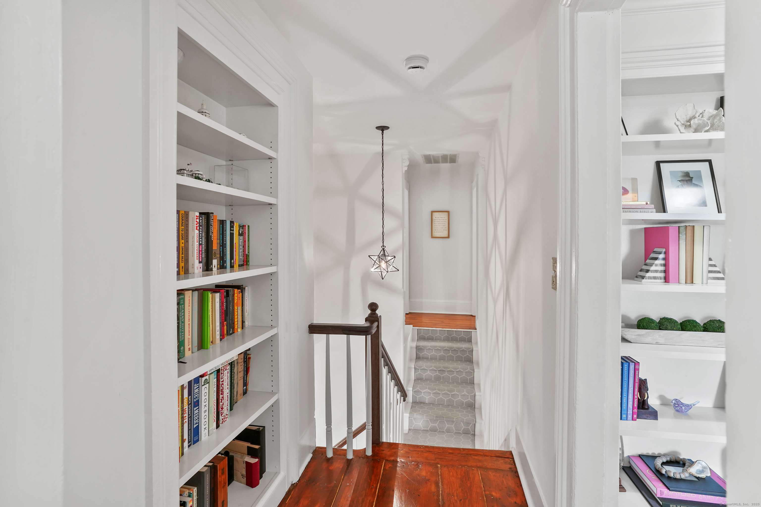 215 Old Post Road Fairfield CT 06824