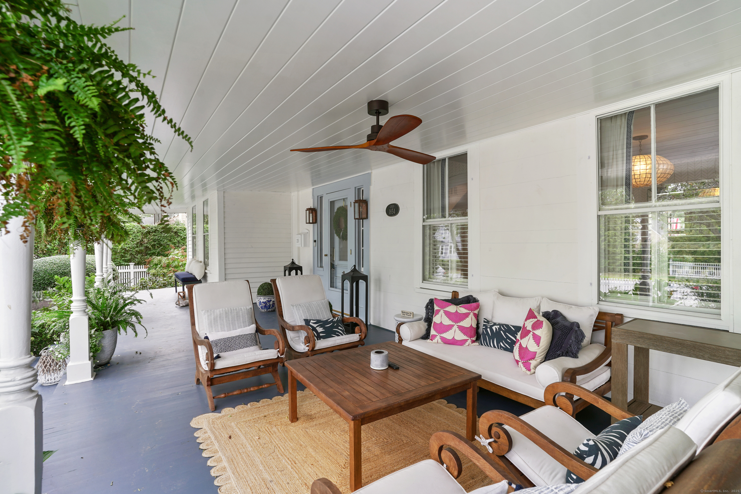 215 Old Post Road Fairfield CT 06824