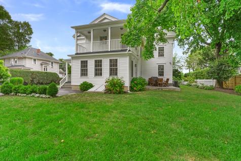215 Old Post Road Fairfield CT 06824