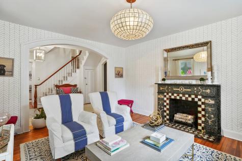 215 Old Post Road Fairfield CT 06824