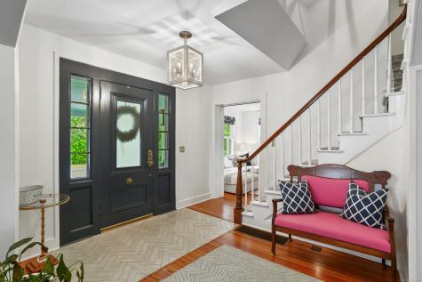 215 Old Post Road Fairfield CT 06824