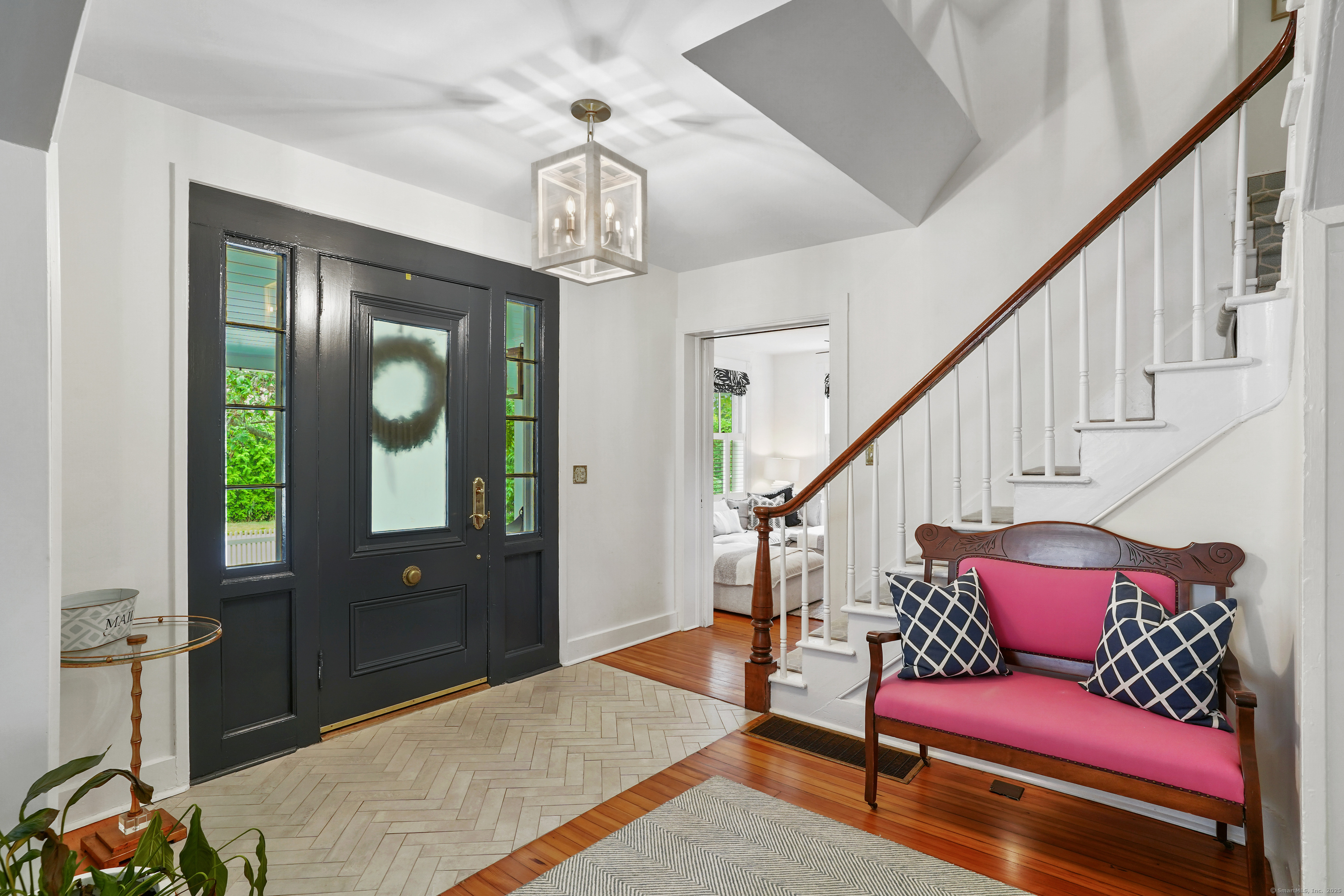215 Old Post Road Fairfield CT 06824