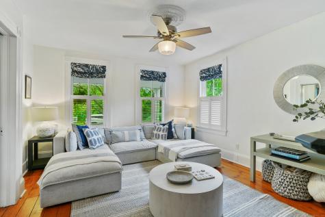 215 Old Post Road Fairfield CT 06824