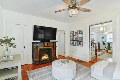 215 Old Post Road Fairfield CT 06824