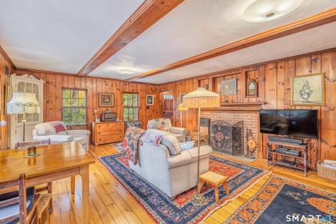 693 Middle Turnpike Mansfield CT 06268