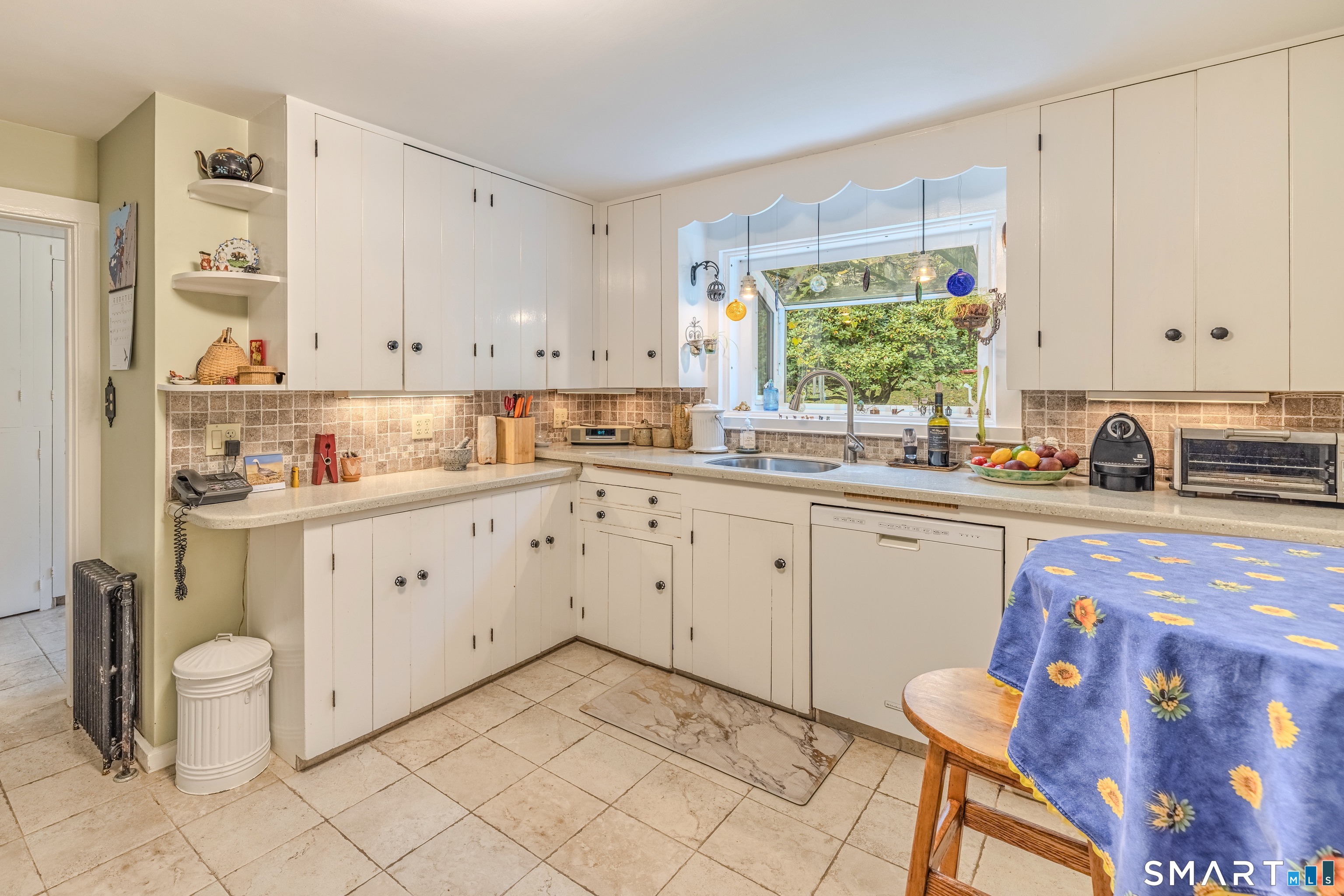 693 Middle Turnpike Mansfield CT 06268