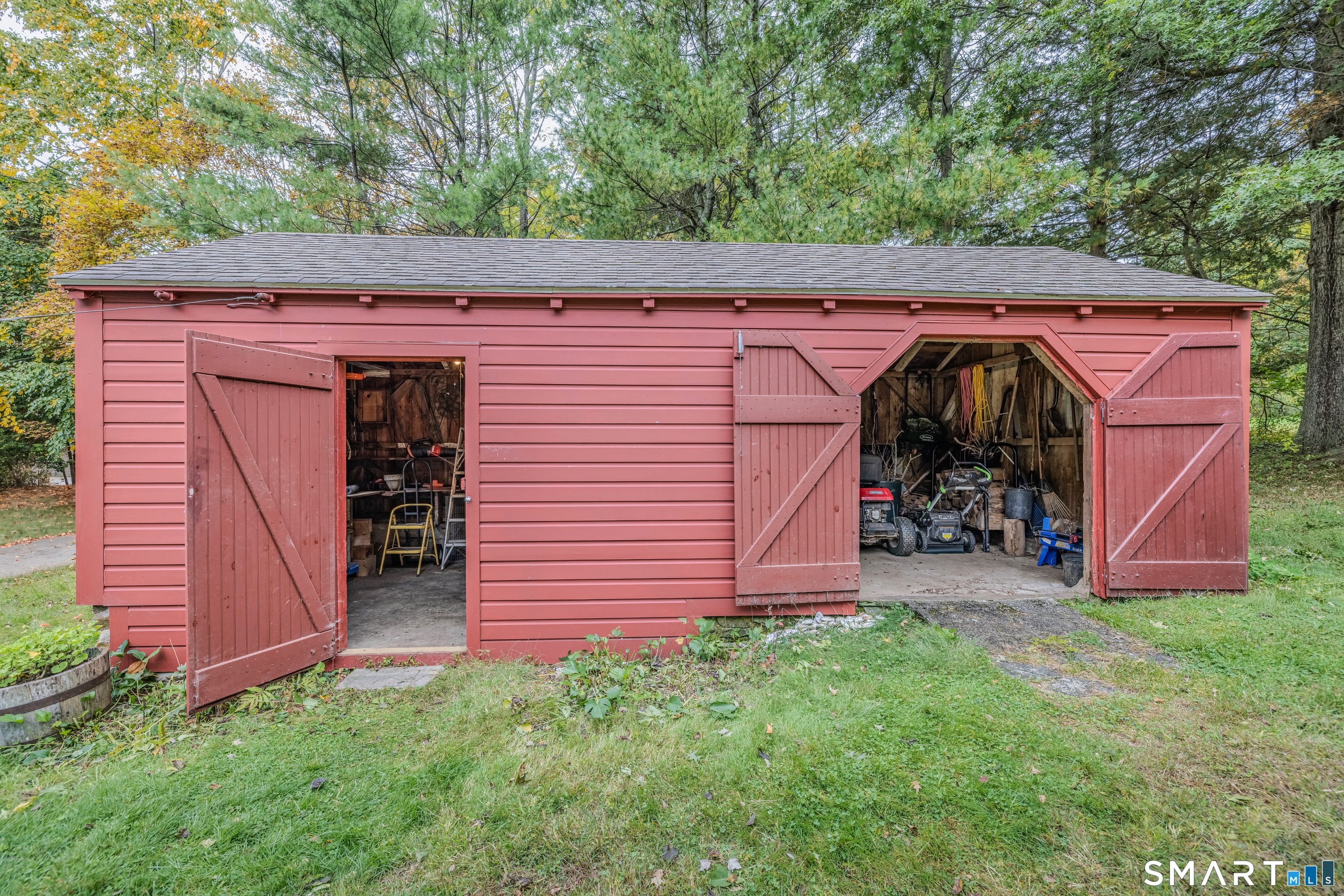 693 Middle Turnpike Mansfield CT 06268